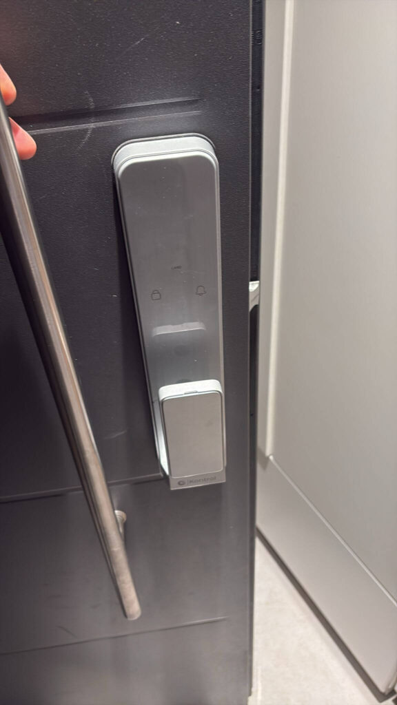 התקנת מנעול חכם וגם תיקון