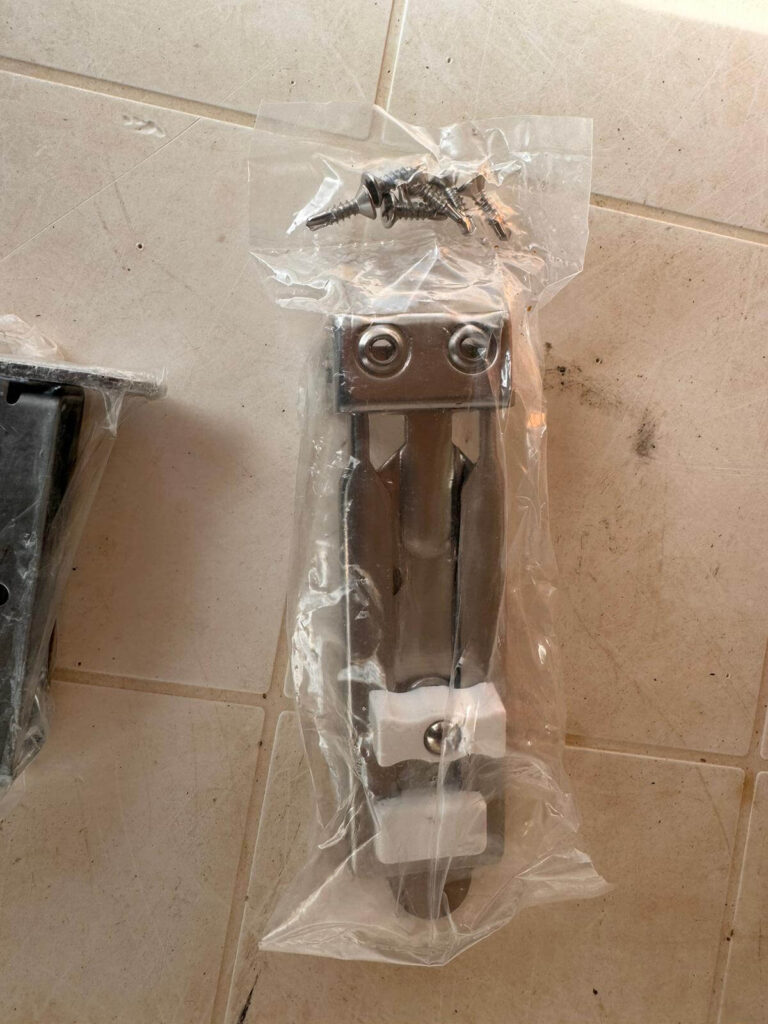 סגר ביטחון לדלת